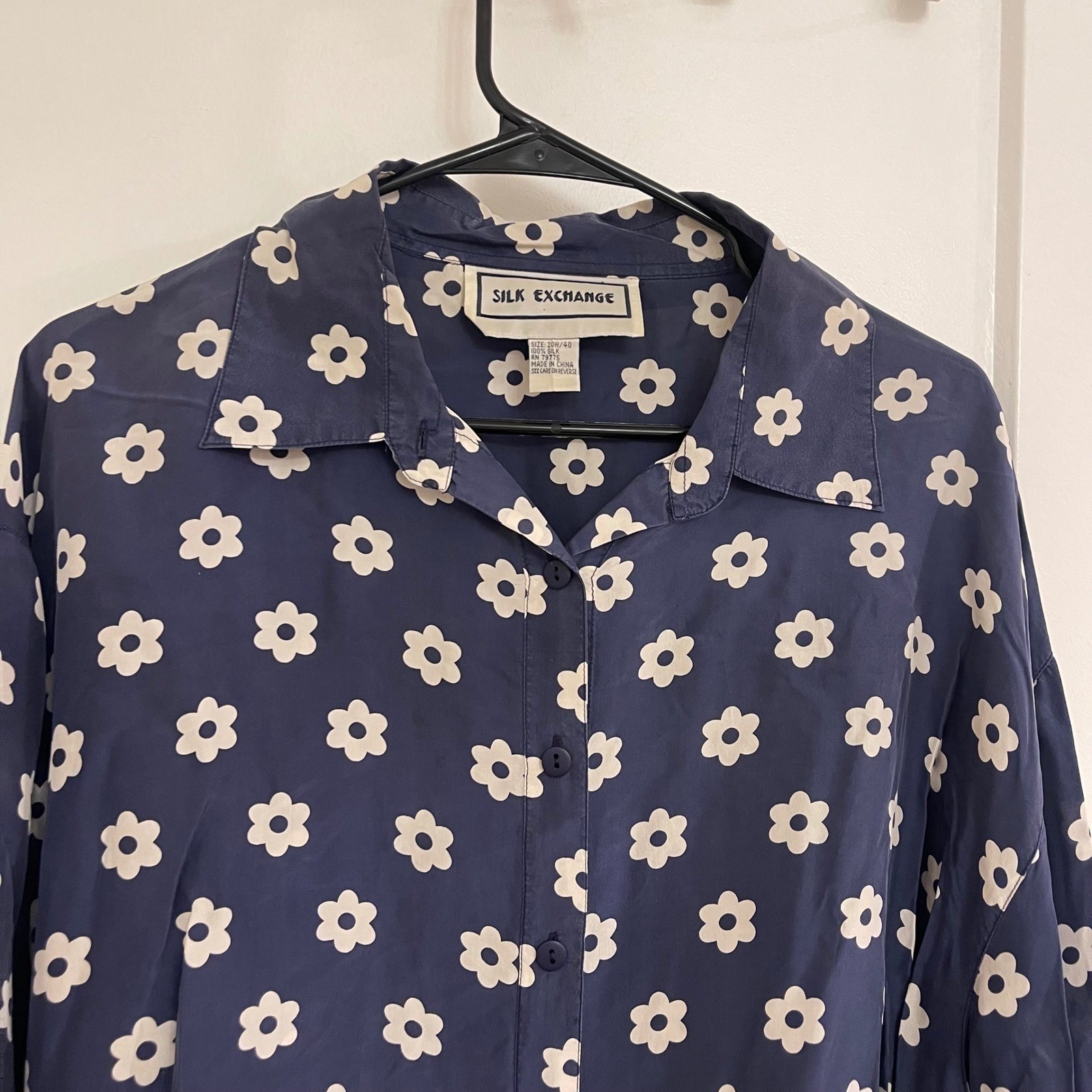 Vintage Silk Exchange 100% Silk Floral Long Sleeved Blouse Chic Cottagecore