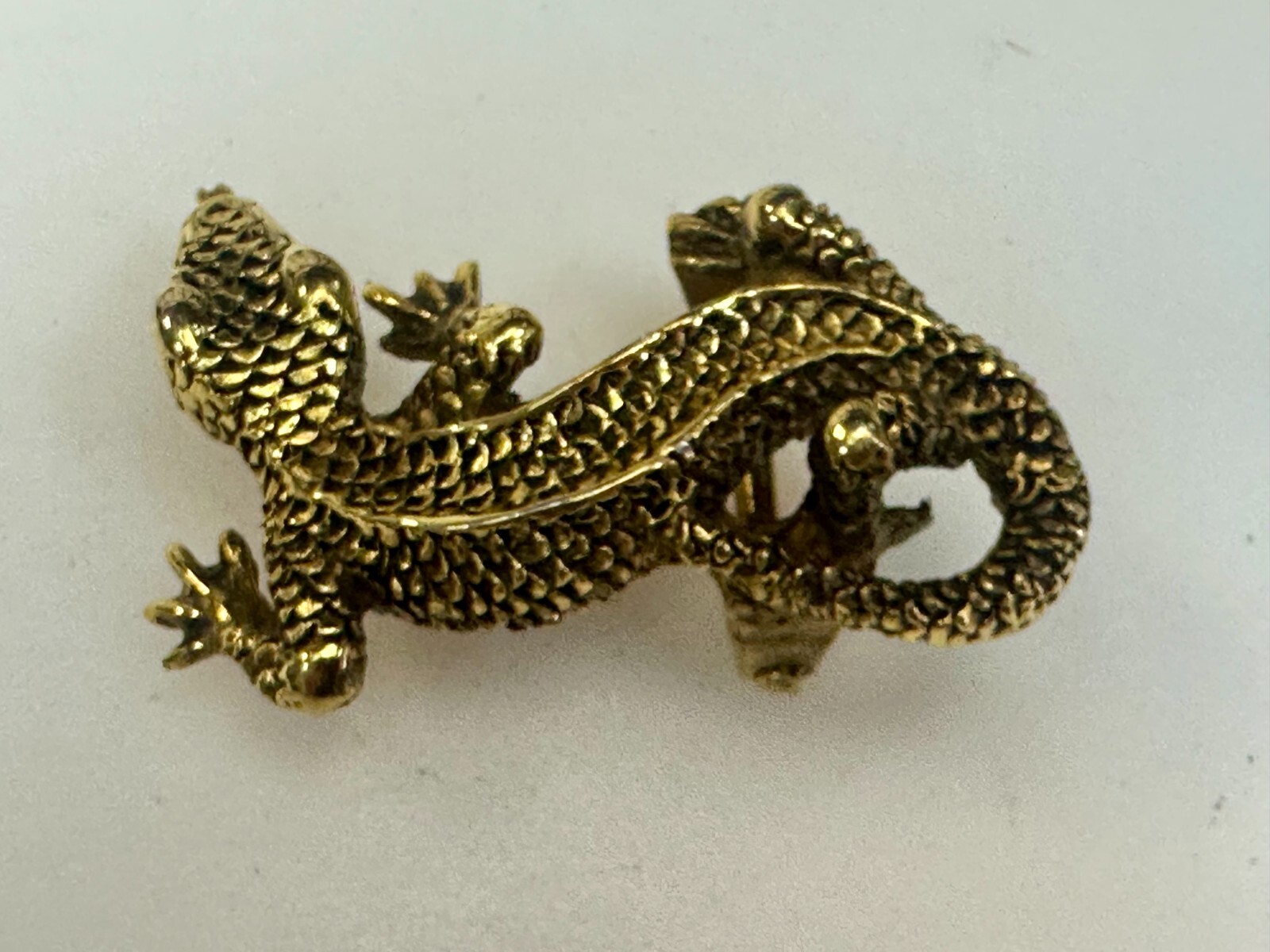 Gecko Lizard Reptile Animal Figural Cutout Gold Tone Vintage Belt Buckle