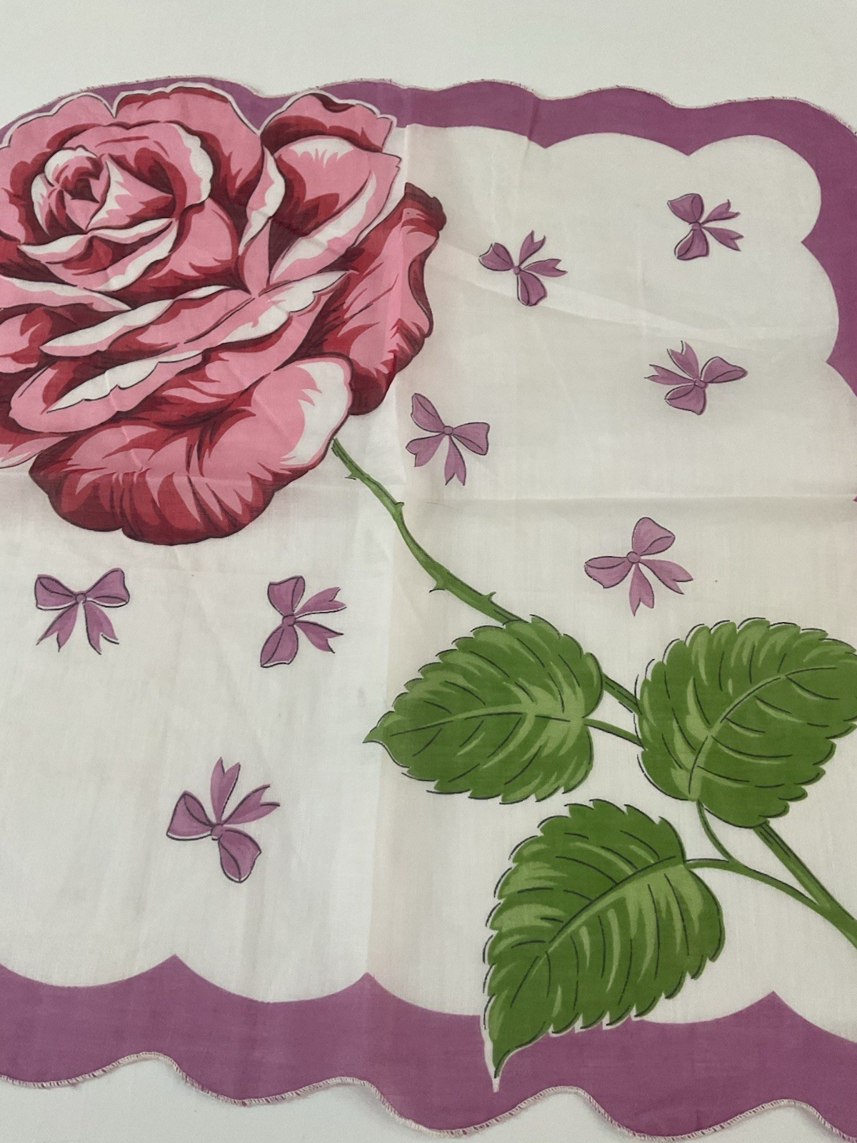 VINTAGE HANKIE – ONE BIG BEAUTIFUL ROSE 15″