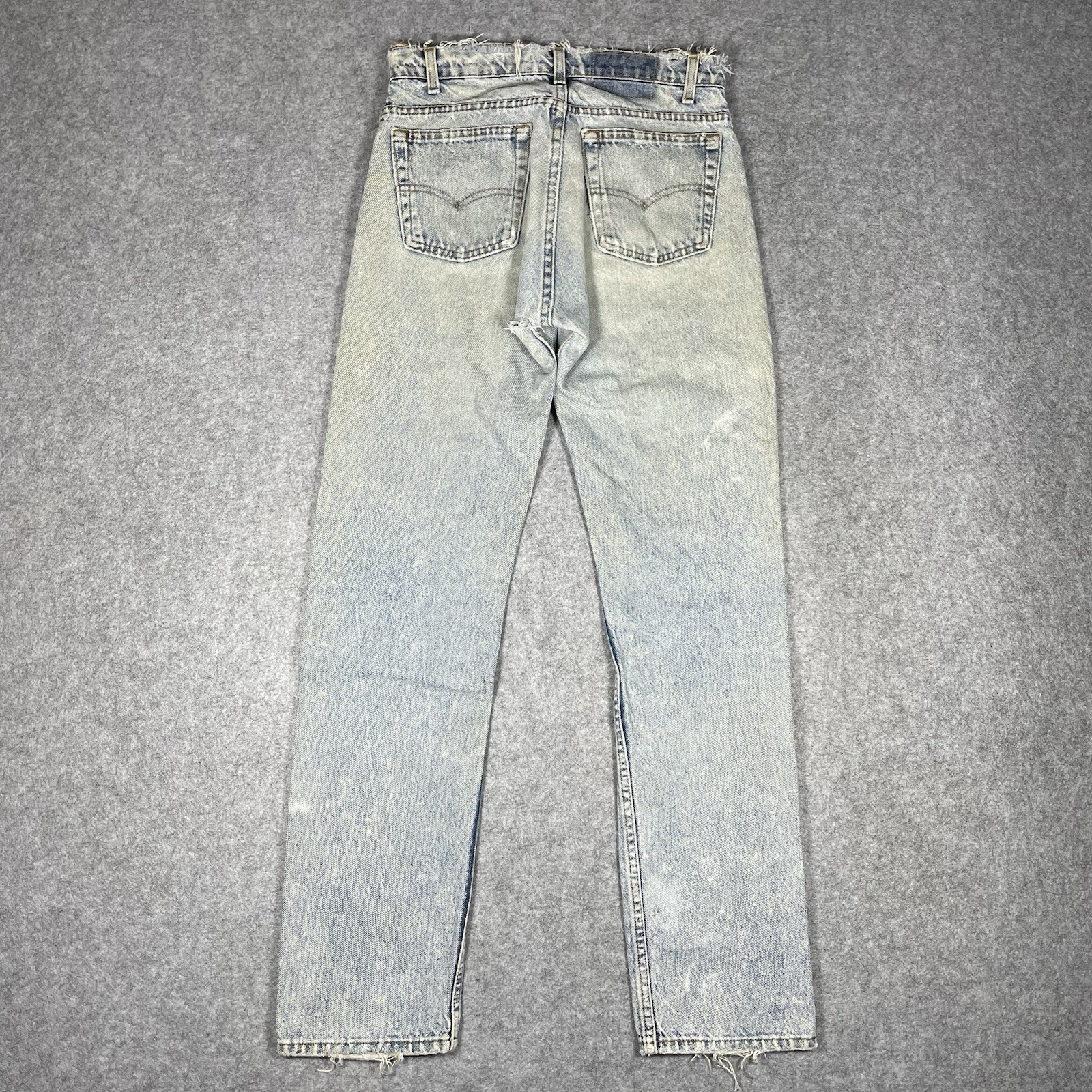 Vintage 80s Levis 505 USA Made Light Wash Jeans 30×32 Thrashed Grunge Cut Waist