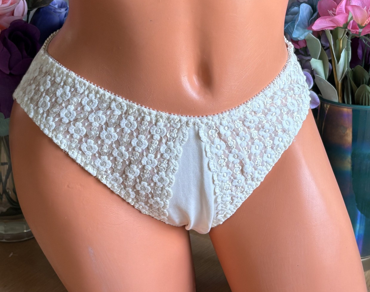 Olga Large Ivory SIMPLY PERFECT Hi Cut Hi Kini Panties #20032 VINTAGE