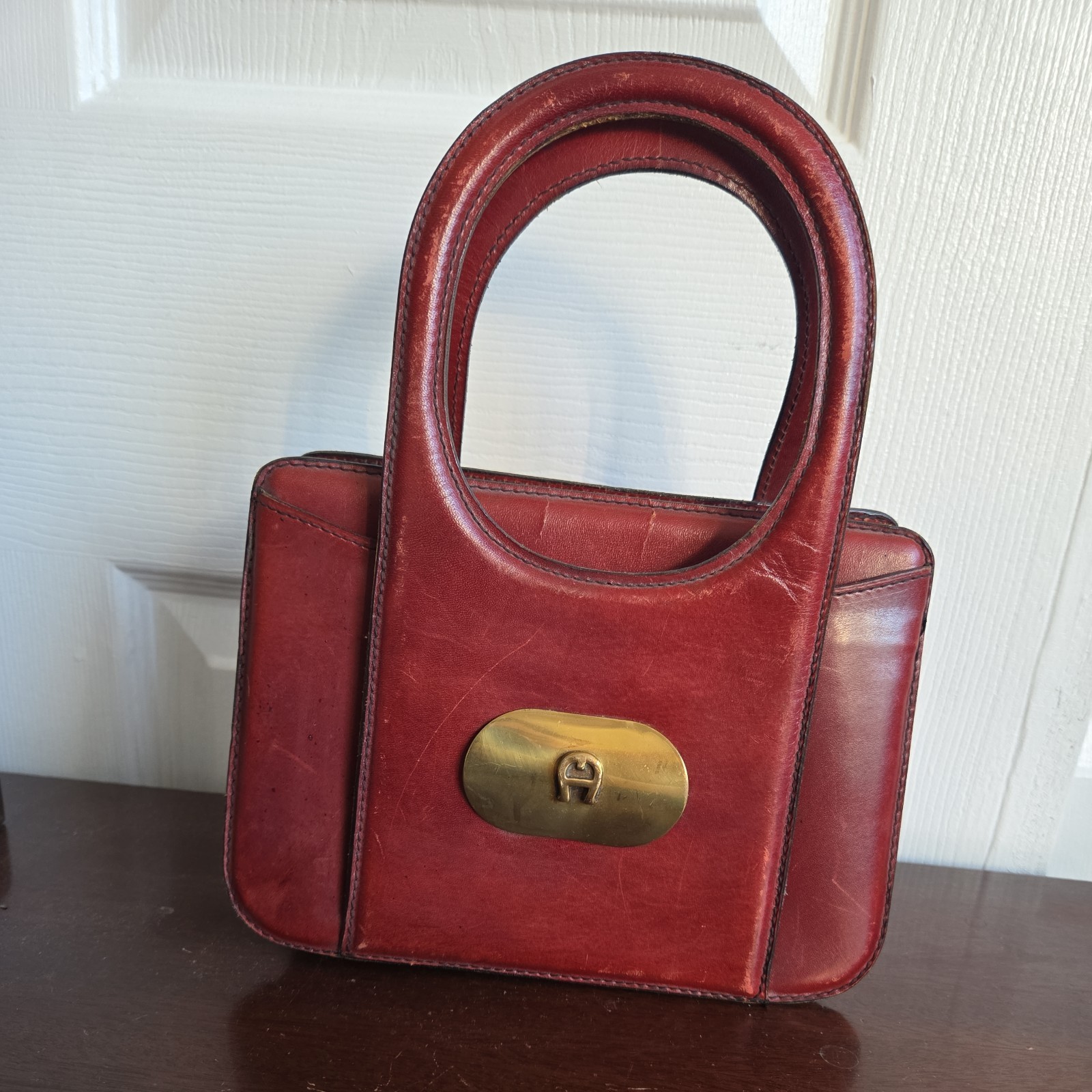 Vintage Etienne Aigner Burgundy/Oxblood Colored Genuine Leather 8.5x12x4