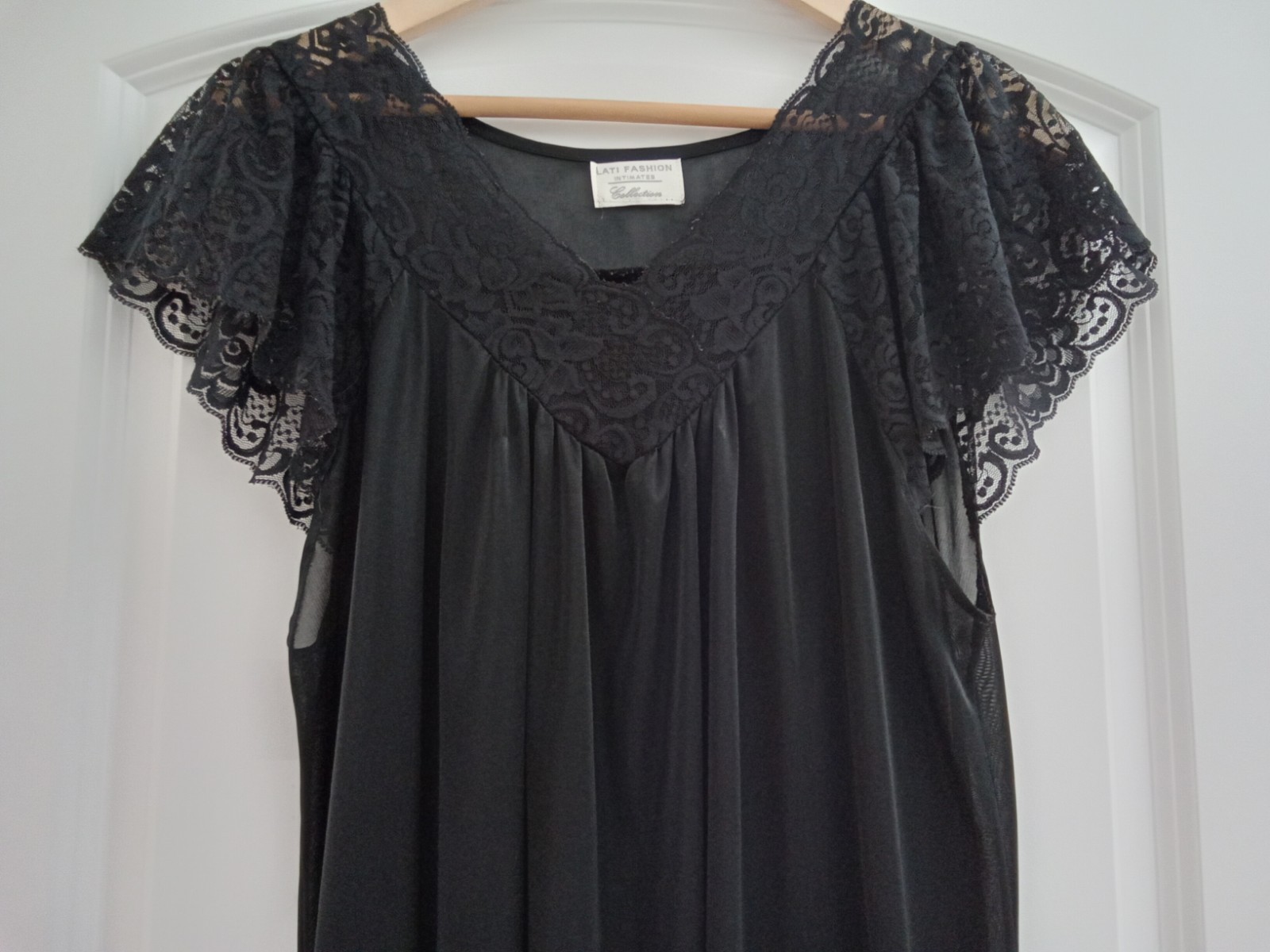Lati Fashion Intimates Collection Black Nylon Nightgown Small 19″ Chest Vintage
