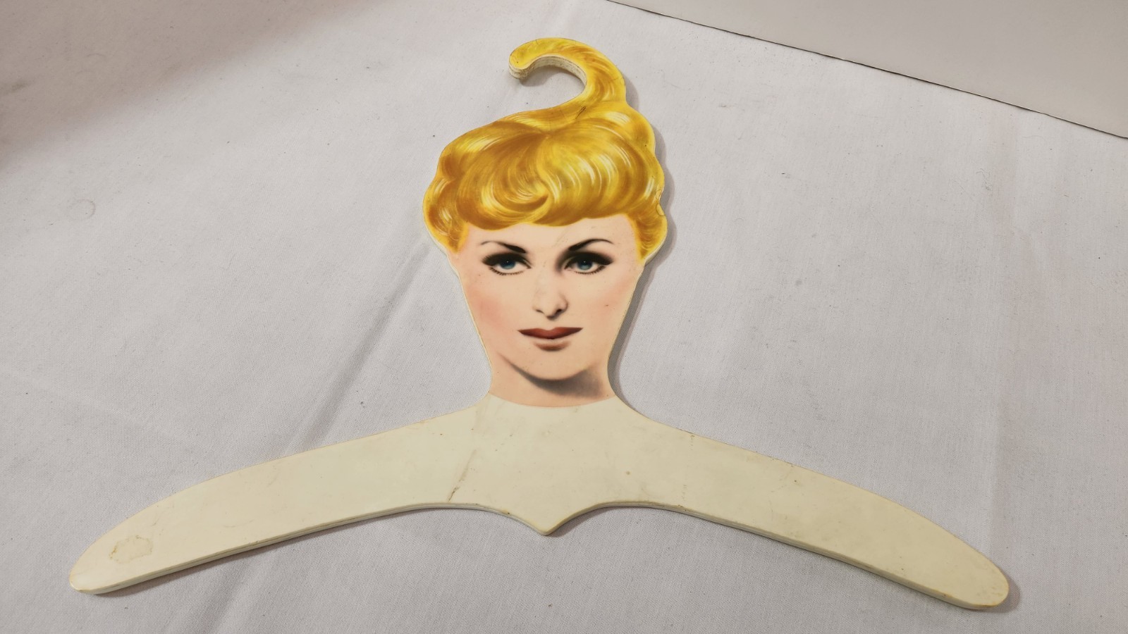 Vintge Boudoir Glamour Mid Century Plastic Clothes Hanger Blonde Woman Face Head