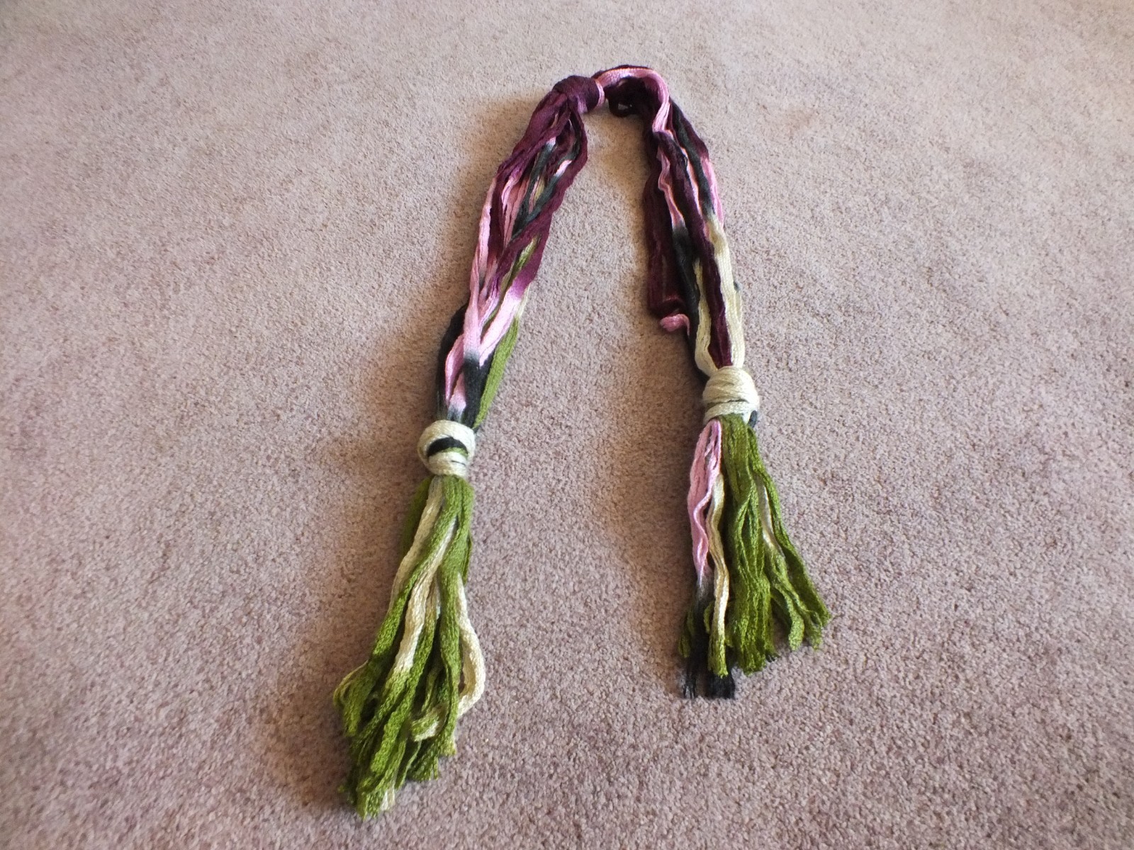 Beautiful Handmade Ribbon Yarn Scarf Necklace Multi 46″ Long NICE