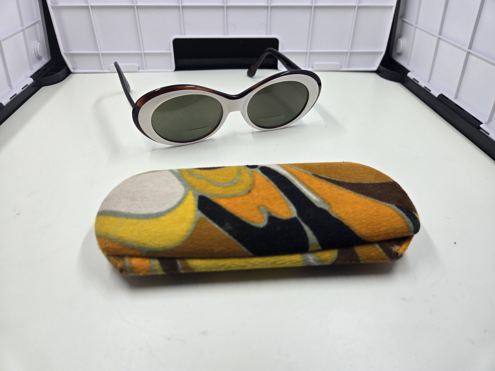 Vintage American Optical Beware True Color Sunglasses Black White 1960s Rare USA