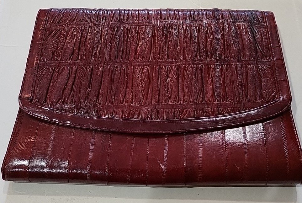 Vintage Leather of the Sea Ox Blood Eel Skin Crossbody Shoulder Bag (No Straps)