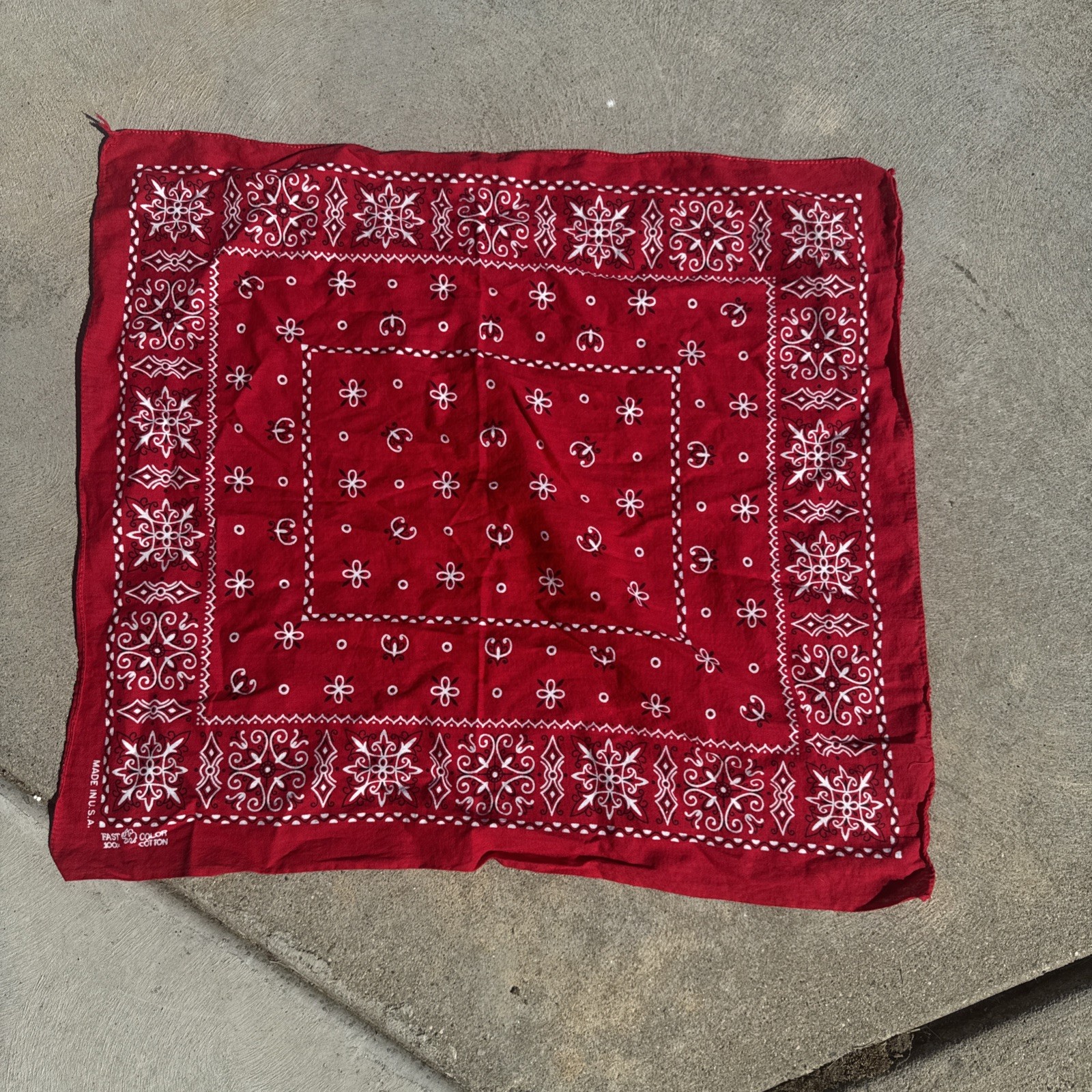 Vintage Western Bandana ELEPHANT Trunk Up Turkey Red Fast Color Bandana