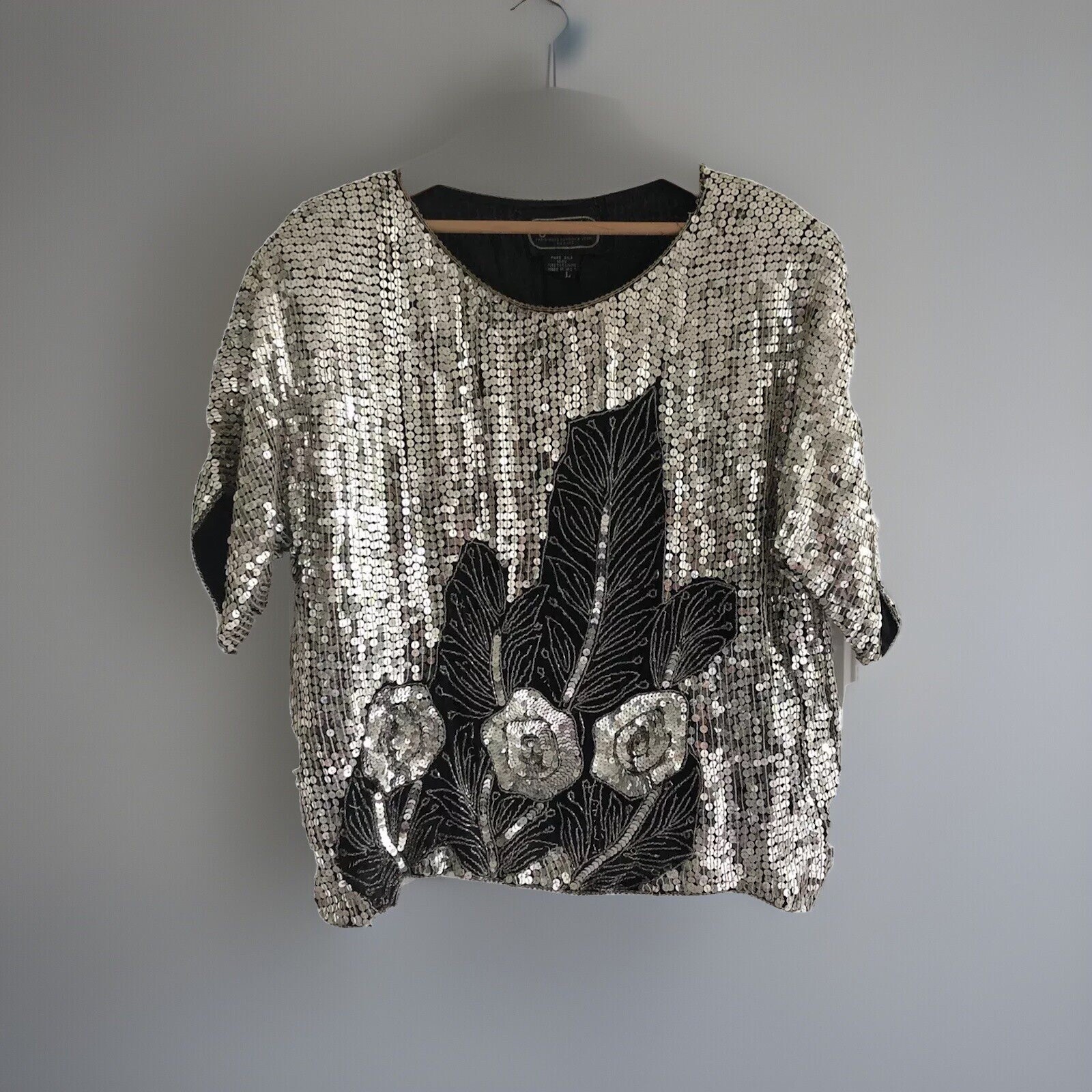 JLB Paris Top Hong Kong NY Vtg 80s Y2K 100% Silk Silver Blk Sequin Bead Holidays