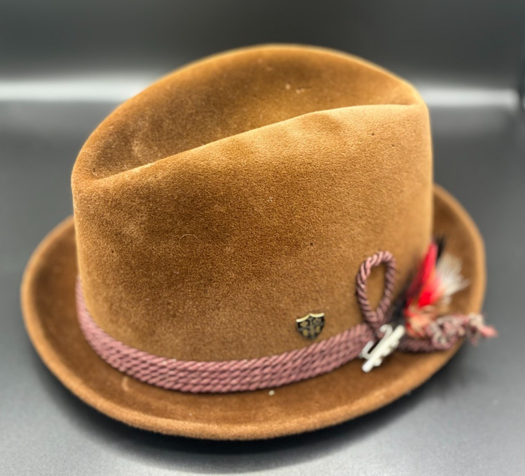 Vintage Dobbs Otis Baskin Club Fedora Camel Suede 7 3/8 Chicago