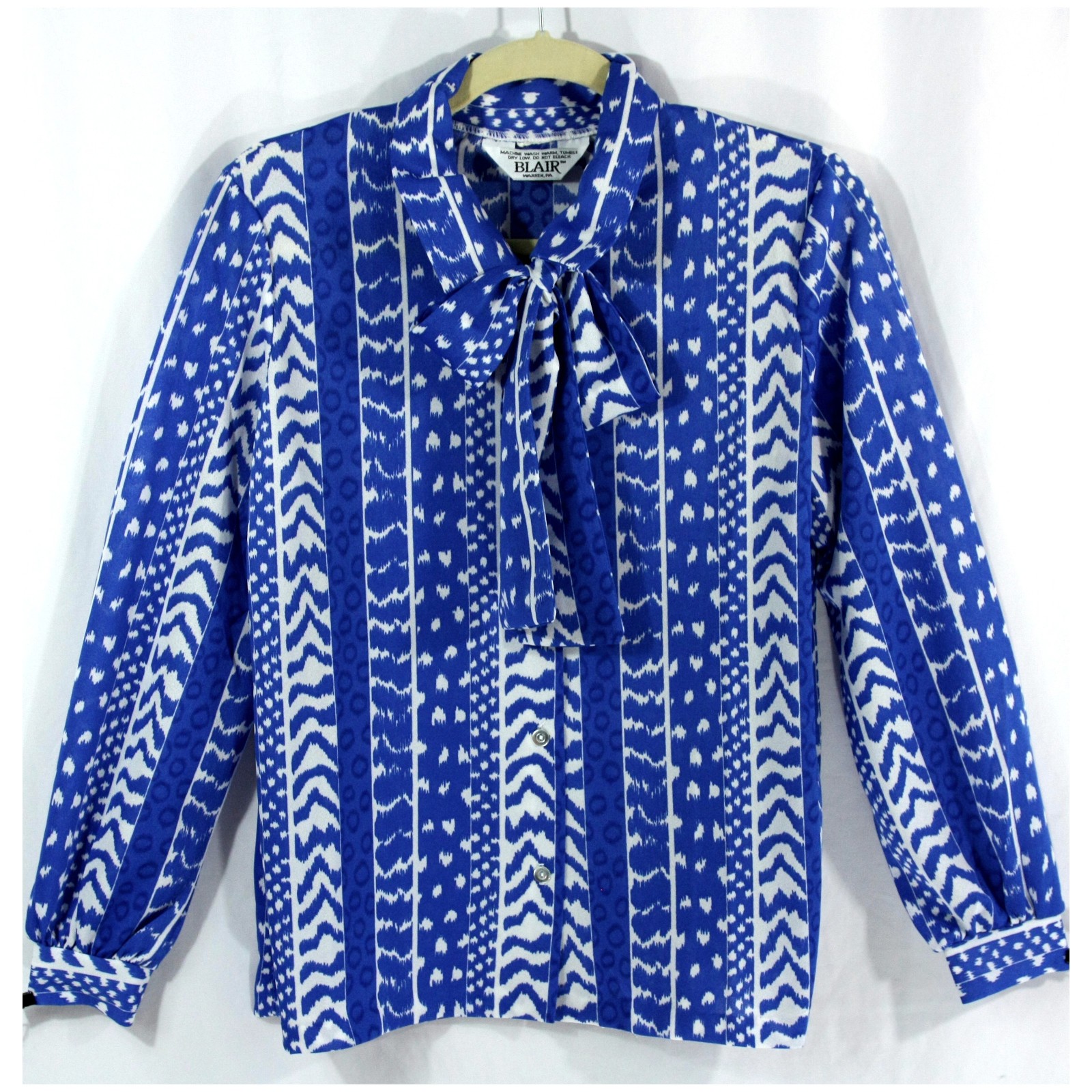 Vintage Blair Blue Abstract Stripe Pussy Bow Tie Secretary Career Blouse M 1980s