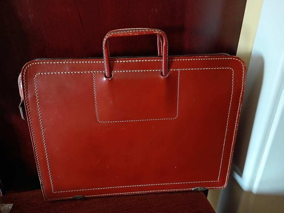 CONMAR LEATHER BRIEFCASE Multi compartments Red/Brown/Adjustable Handles zipper