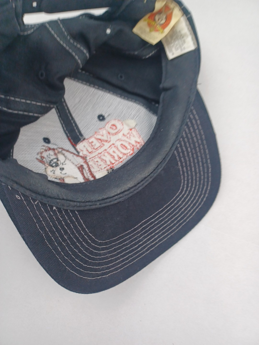 Vintage 1997 TAZ Hat Snapback Tazmanian Devil Tags Looney Tunes Over Worked