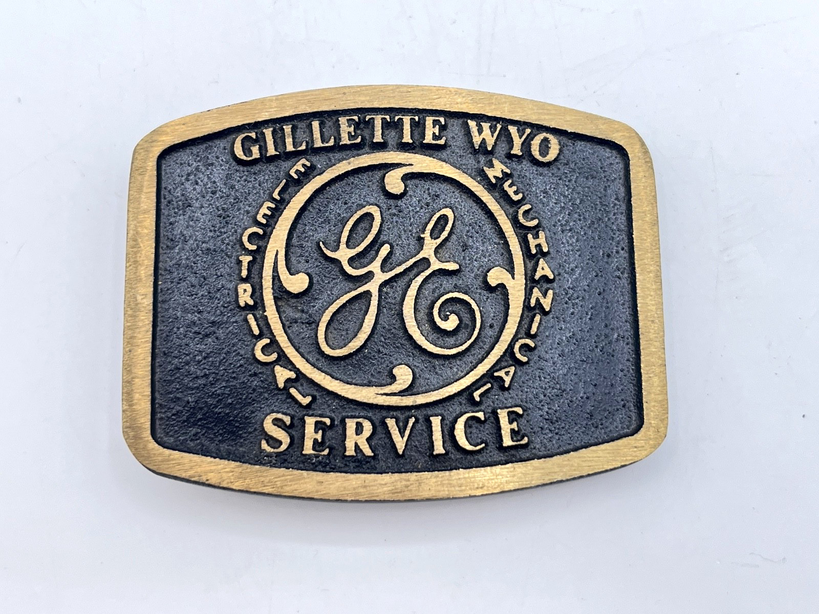 GE Electrical Mechanical Service Gilette Wyoming Vintage Solid Brass Belt Buckle
