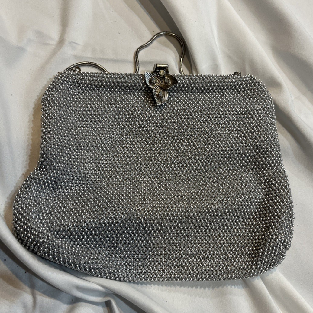 Lumured Petite Bead Silver Ladies Purse form the 1950’s