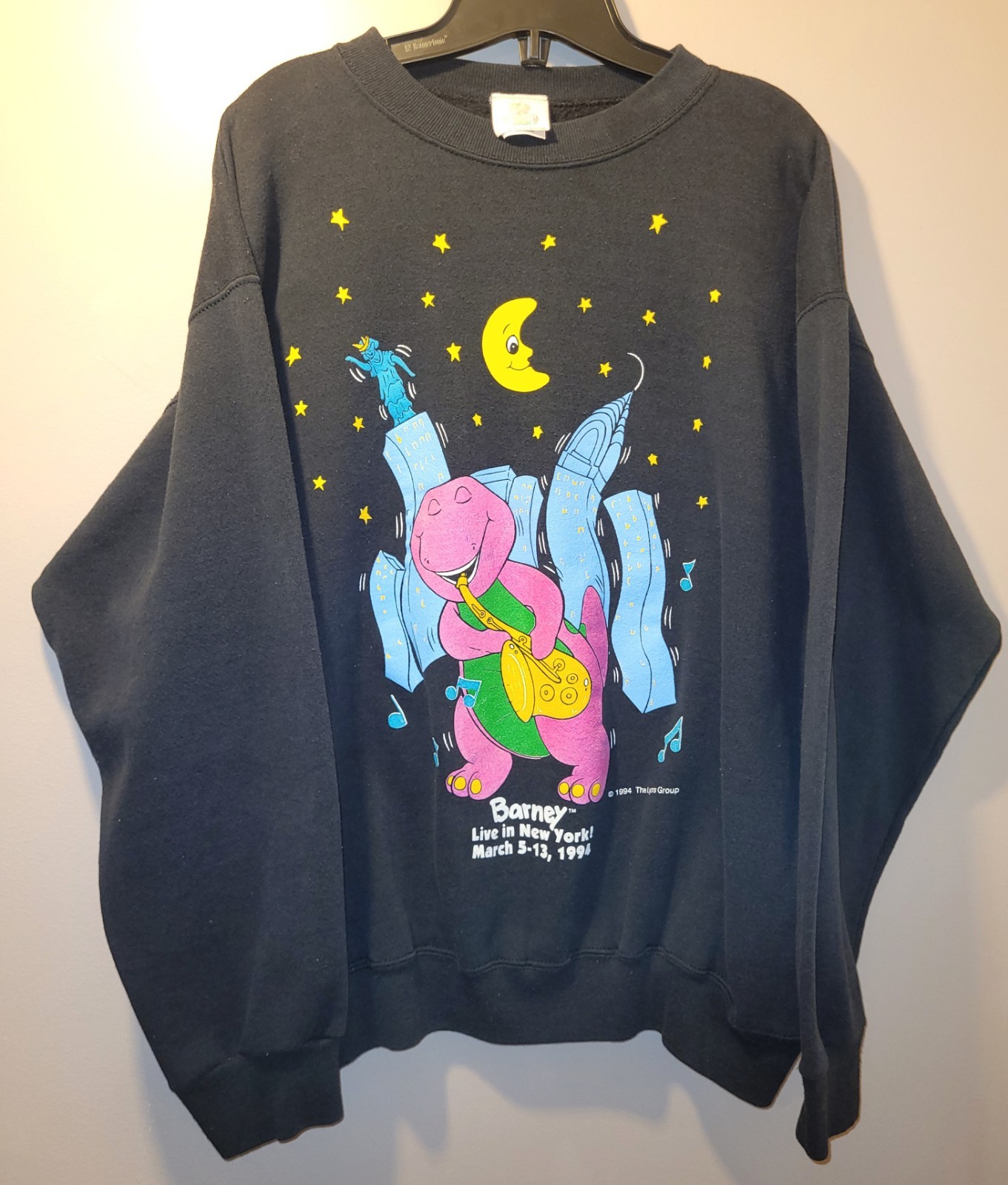 Super Scarce – 1994 Lyons Group Barney “Live In New York” Sweat Shirt Adult XL