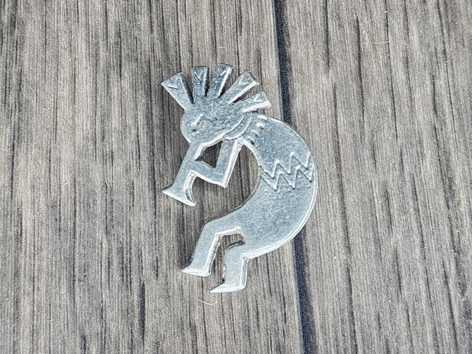 Vintage Kokopelli Silvertone Leather Belt Hole Pin Accessory Metal Pewter 2″