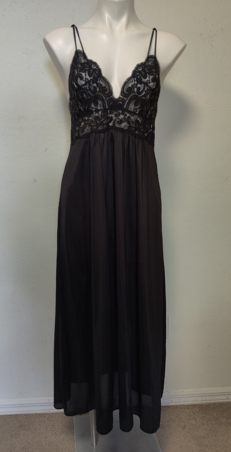 Vintage Sexy Black Samantha Scott Nylon Lace Peignoir Long Nightgown Med Petite