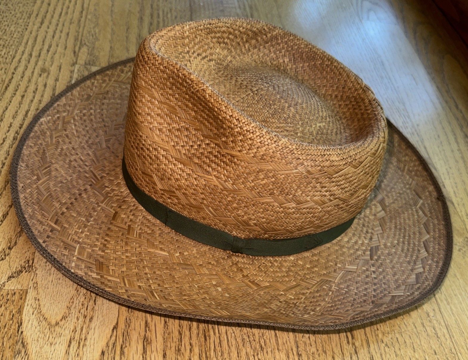 VTG WW Straw Fedora Hat Brown Woven Wide Brim Grosgrain Green Band Columbia M