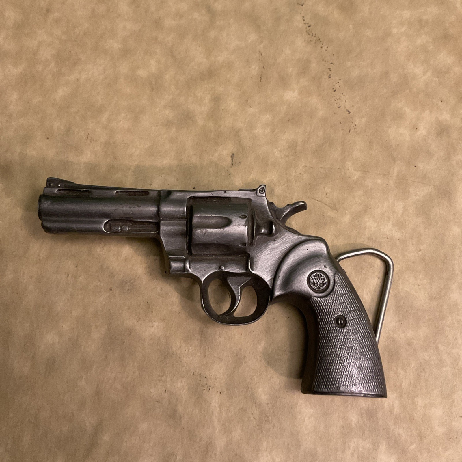 Vintage 1978 Bergamot Brass Works Pistol Revolver Handgun Belt Buckle USA L-156