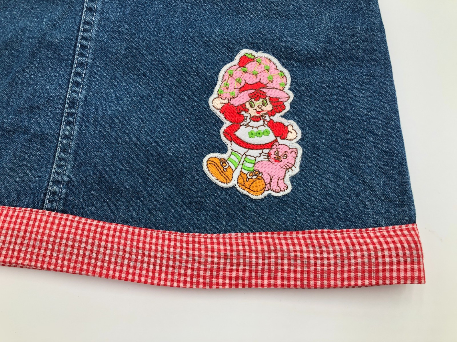 Vtg. Kiks Embroidered Strawberry Shorkcake Patch Girls Bib Jean Jumper Size 3T