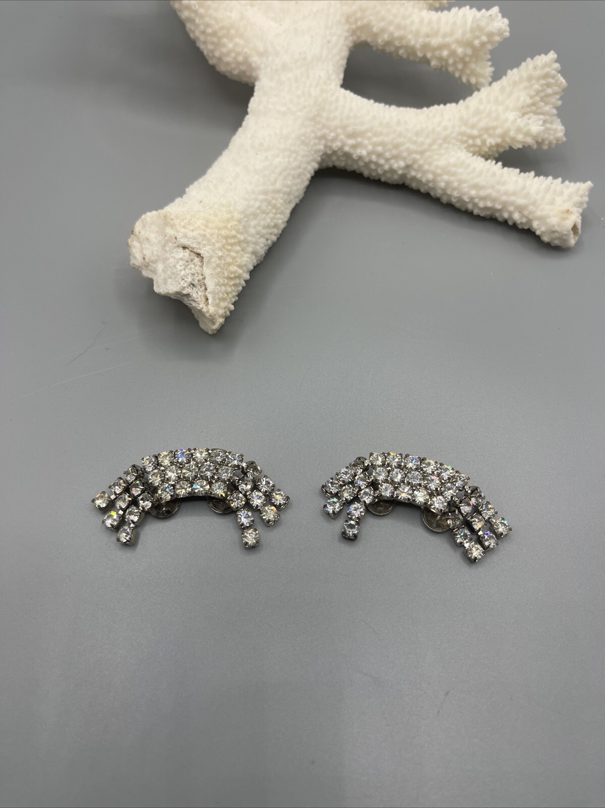 Vintage Rhinestone Shoe Clips Tip Toe Curved #237