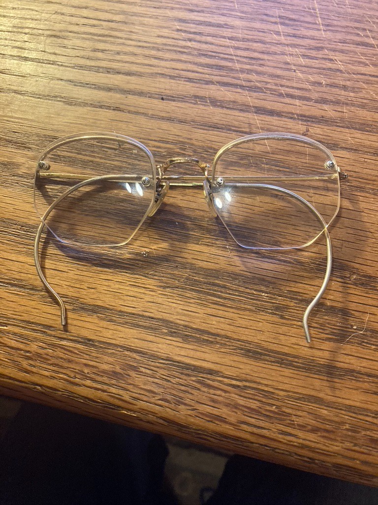Art craft Vintage Gold Plated“FRAME ONLY” Embossed Rim w/Case – Made in USA