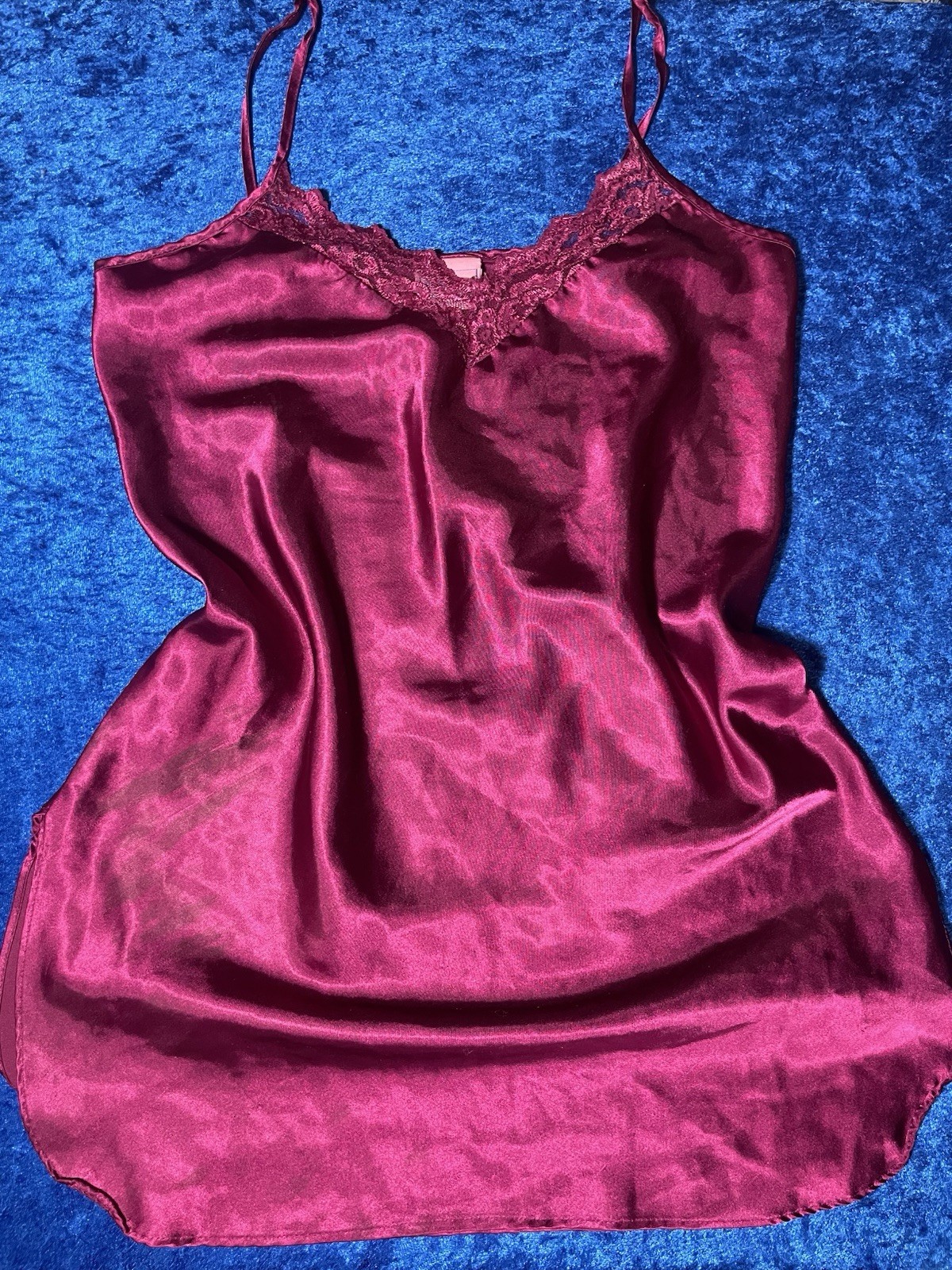 Vintage Sleep Solutions Satin Nightgown Chemise Shiny Maroon Size Small *Flaw*