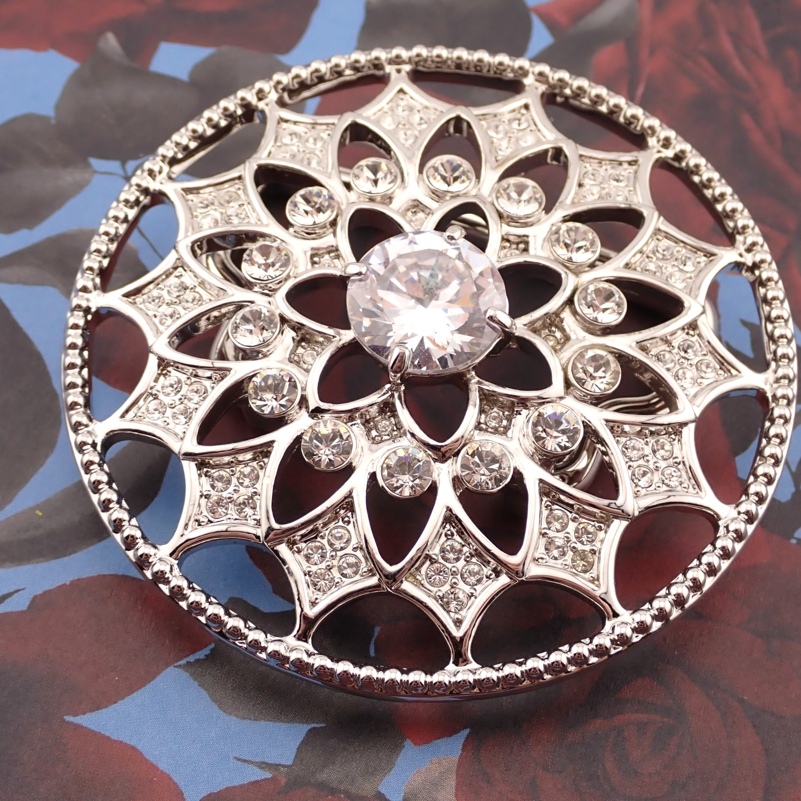 Vintage Clear Crystal Rhinestone Round Flower Silver Tone Belt Buckle
