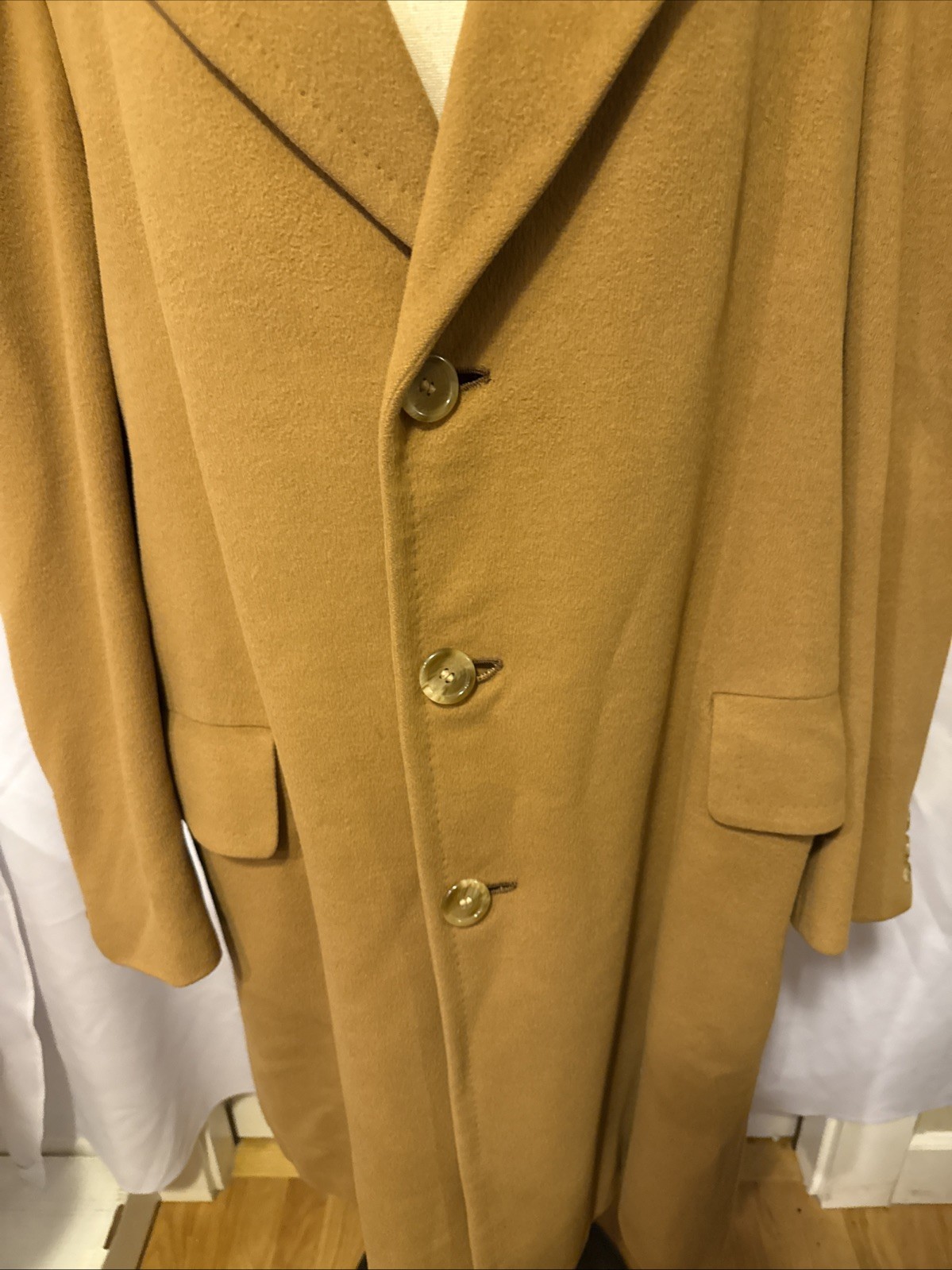 Graham & Gunn Ltd.! Vintage Men’s Tan Cashmere Coat!