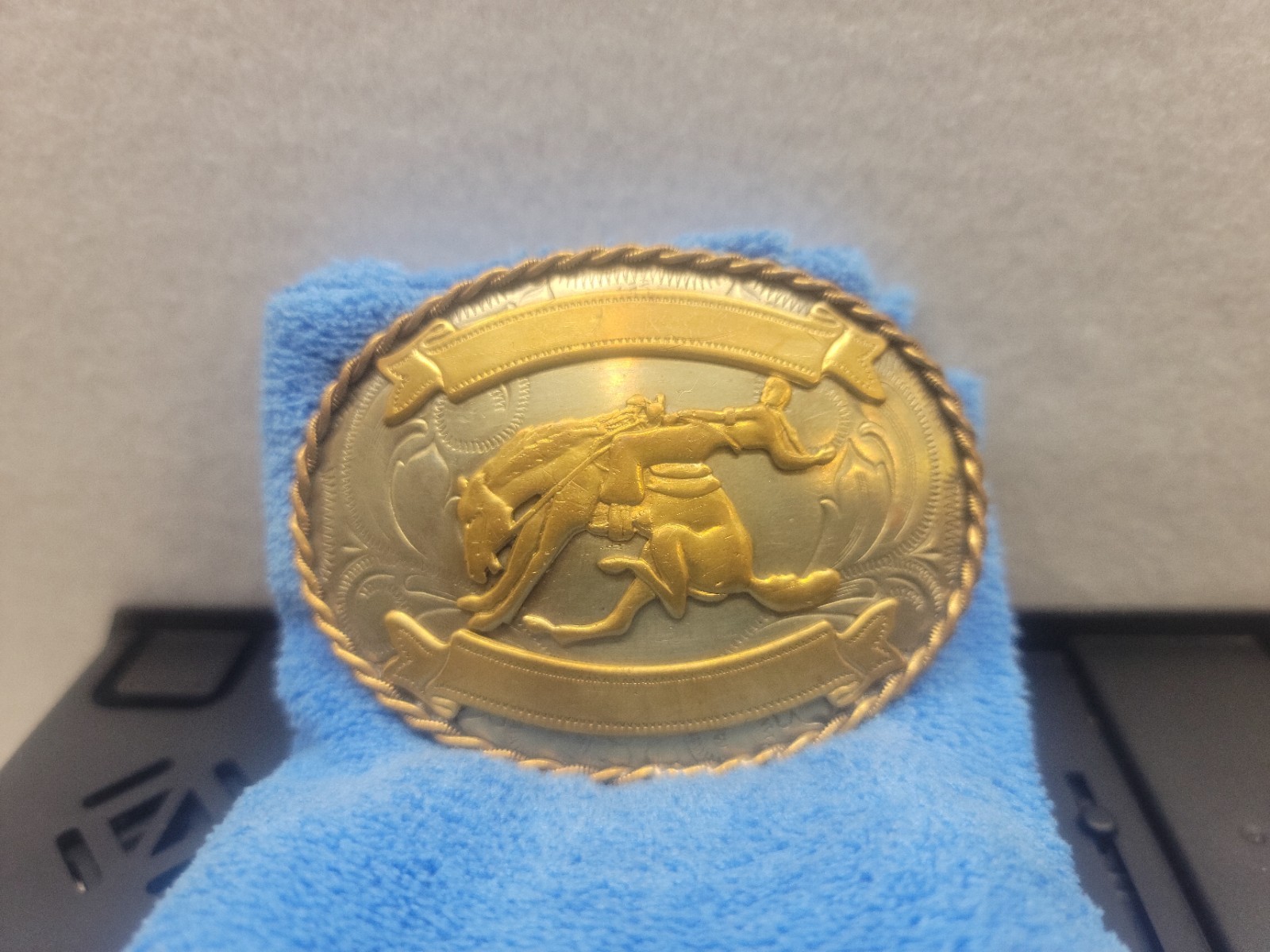 Western Rodeo Bronc Rider Cowboy Trophy Belt Buckle Nickel Silver Vtg A1,7-26