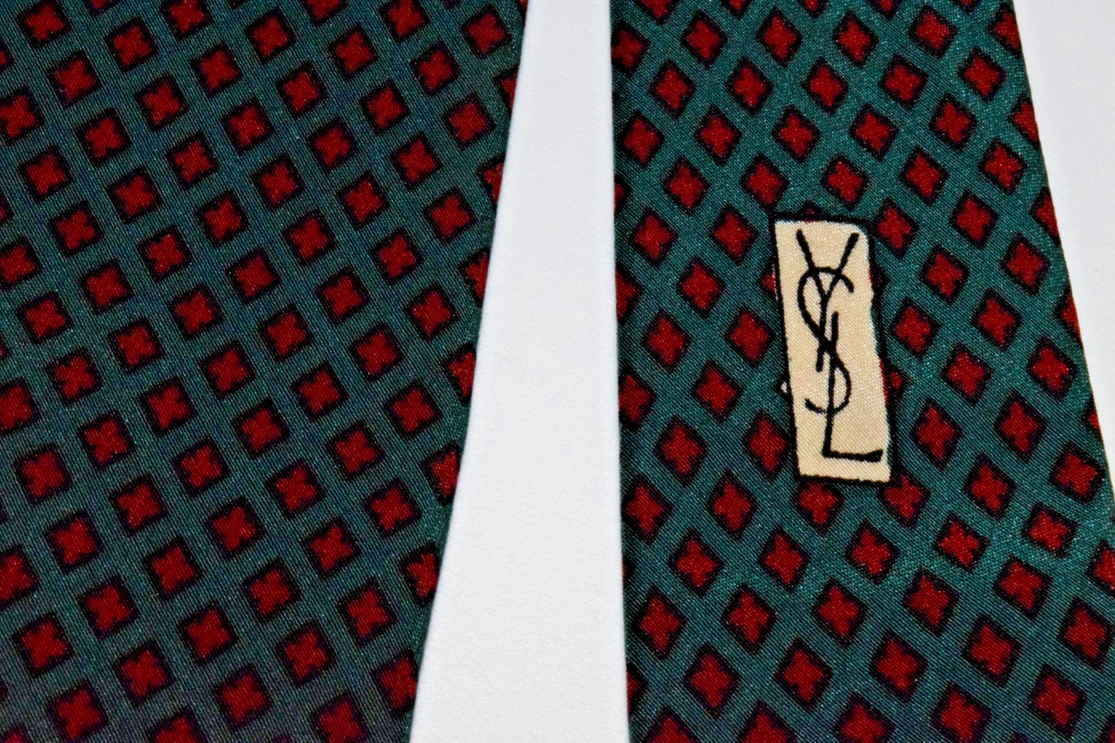 Neck Tie VTG Yves Saint Laurant 70s Deep Green Red Diamonds Silk Wide 55 x 4.25″