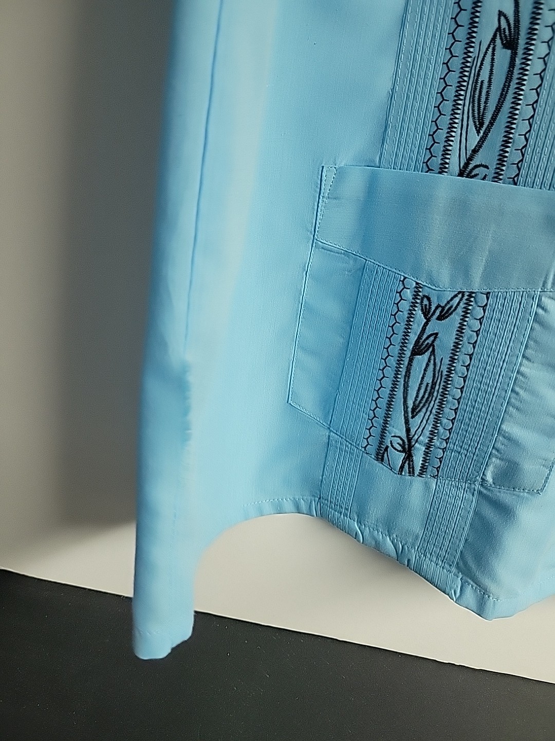 Vintage Embroidered HABAND Light Blue GUAYABERA Shirt 24×29.5