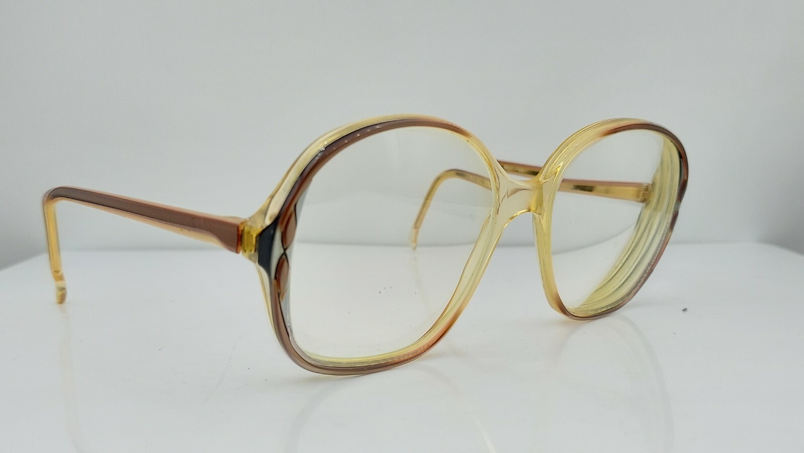Vintage 606 Brown Gray Oval France Sunglasses FRAMES ONLY