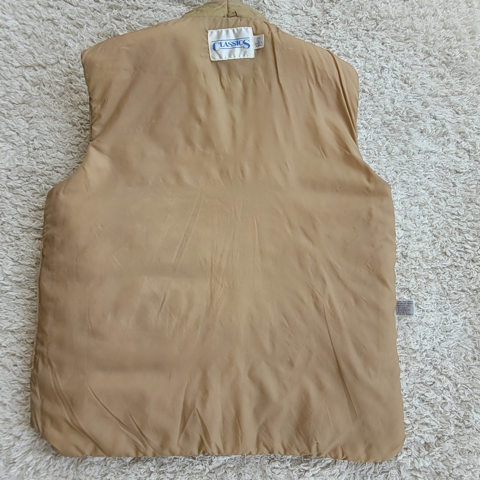 VTG Classics Beige Tan Puffer Ski Vest Men’s Large Snap Front Flap Pockets 80s