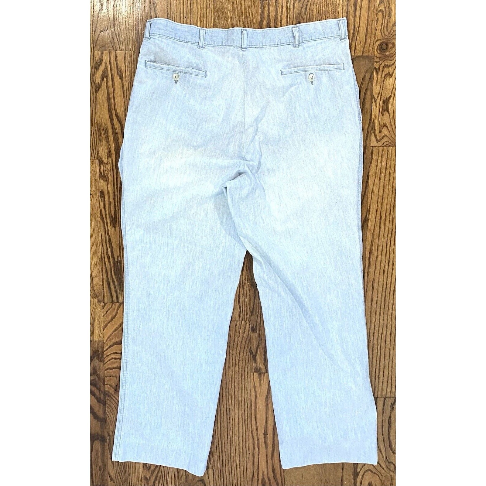 Eddie Bauer Vintage Men’s Denim Jeans Chinos Lightweight Pleated Front 34×27.5