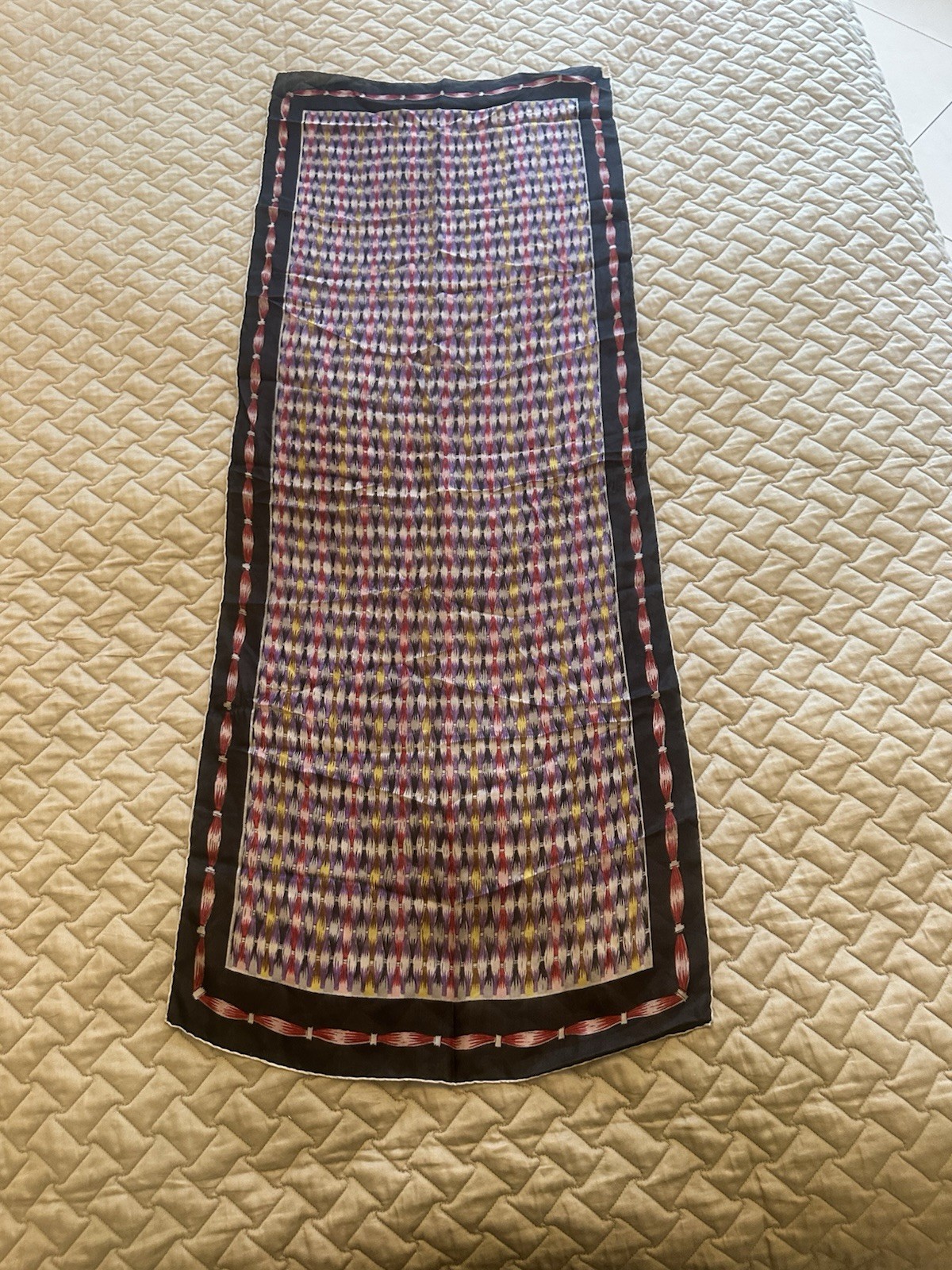 VTG 1950s 100% PURE SILK HAND ROLLED MADE IN JAPAN SCARF 44”X 16”
