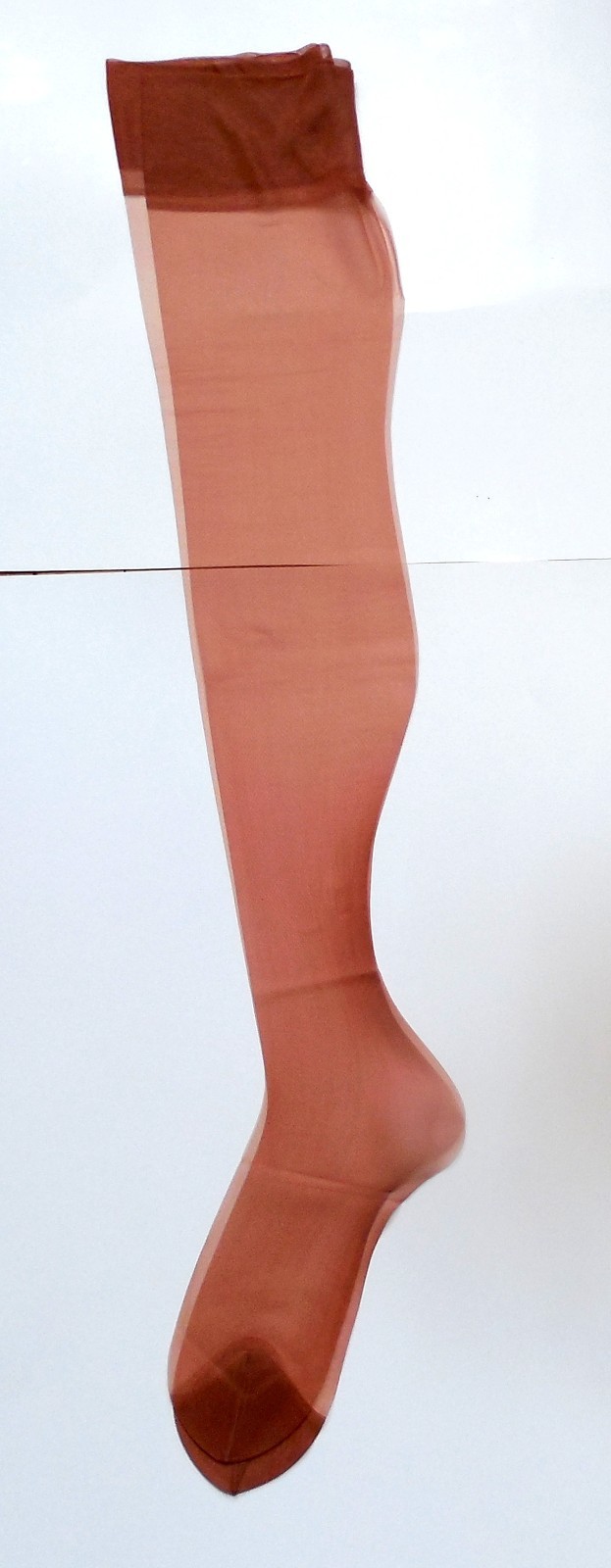 1 Pair “Debutante” Sheer Nylon Stockings 1st Quality “Genna-Glo” Size 10