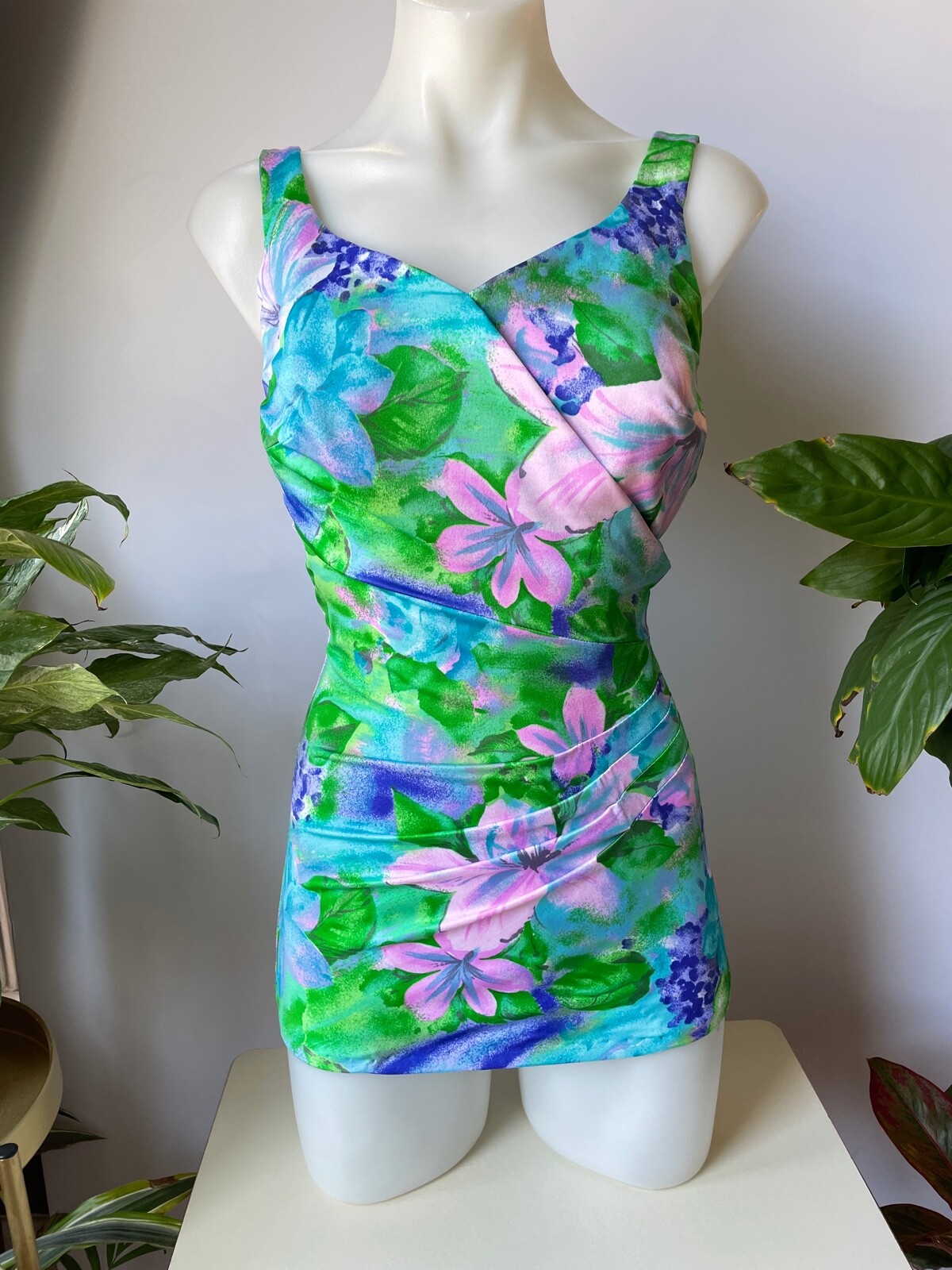 VTG ROXANNE GLAM PIN-UP FLORAL ONE PIECE SKIRTED SWIMSUIT*SMALL-MARKED 12 34 D
